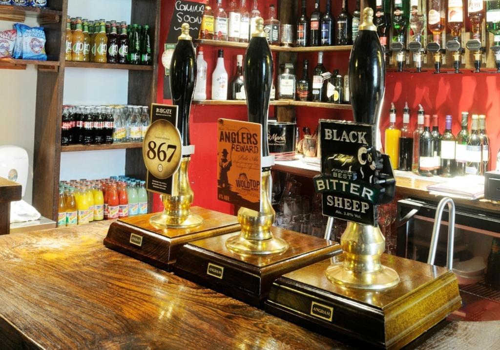 Moors Inn Appleton le Moors Esterno foto